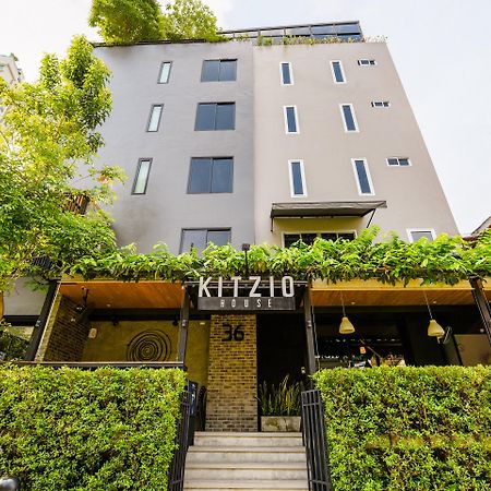 Vaccinated Staff - Oyo 137 Kitzio House Hotel Банкок Екстериор снимка